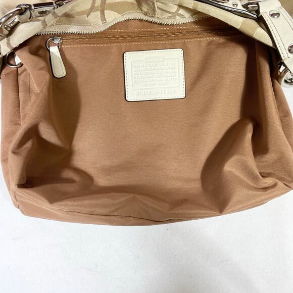 Coach Carly Signature Optic Shoulder Bag No. H0826-11960 Beige 2008 - Picture 8 of 16